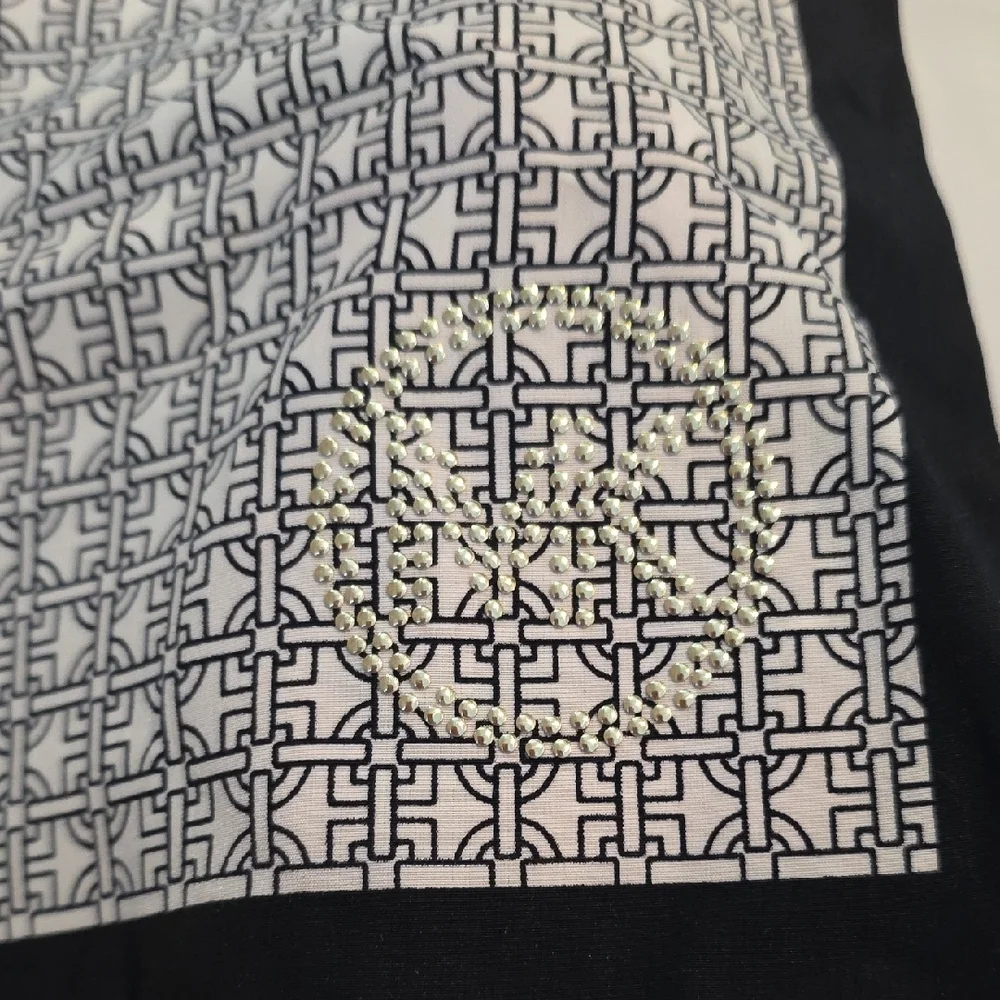 Michael Kors Rectangular Logo Scarf Black White Monogram Oblong Lightweight Wrap